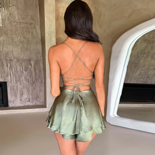 Sherry - Backless satin dress