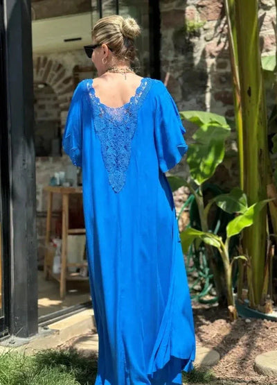 Donna - Embroidered dress